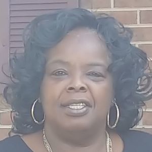 Meet your Posher, Iris